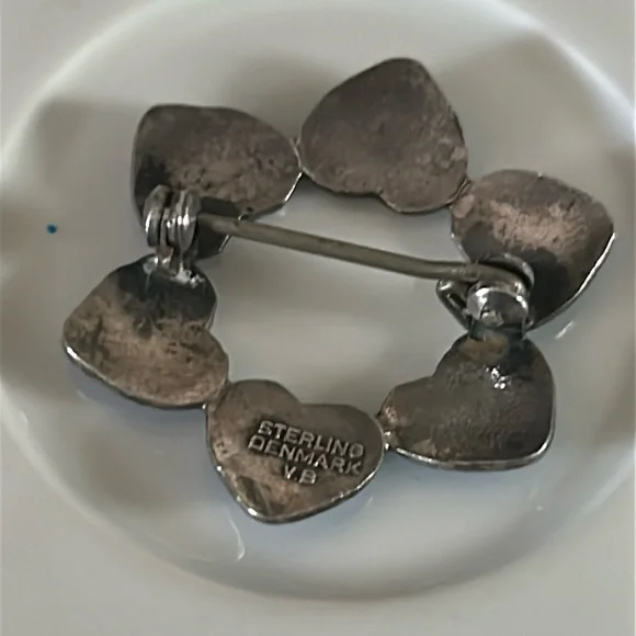 Volmer Bahner Sterling Silver and Blue Guilloche Enamel Heart Wreath Brooch - Picture 5 of 7